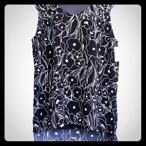 14th and Union Sleeveless B&W Floral Print Top XL.
